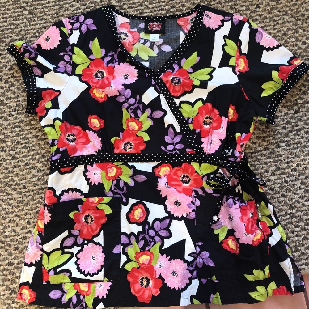Koi scrub top